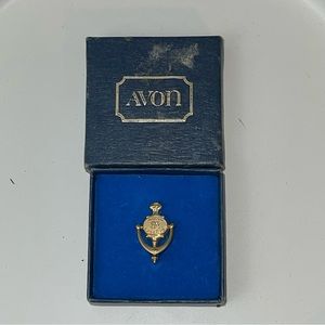 Avon Calling Vintage Door Knocker Pin in box, 1964-1983